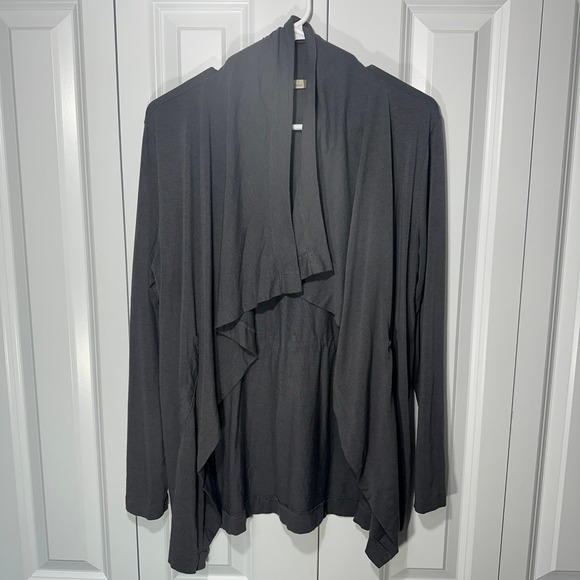 Chalet Et Ceci Sweaters - Chalet et ceci Cardigan Womens Small Charcoal Grey Bamboo Draped Lagenlook Shrug
